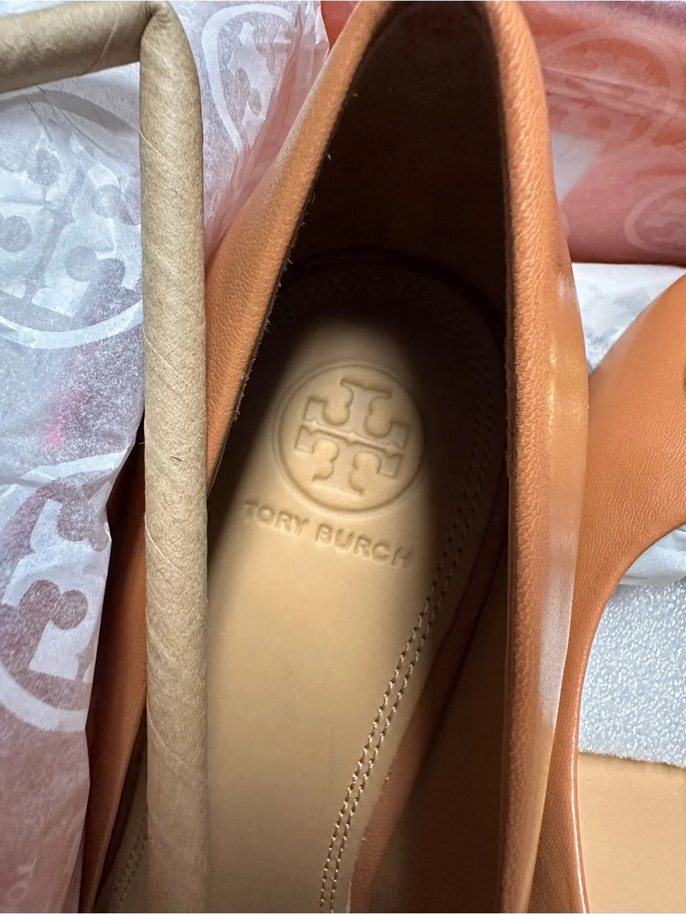 Tory Burch Chelsea 50MM Tan Napa Leather Pump Women's  NEW